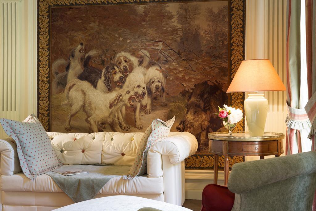 Chateau De Beneauville Bed & Breakfast Petiville  ภายนอก รูปภาพ